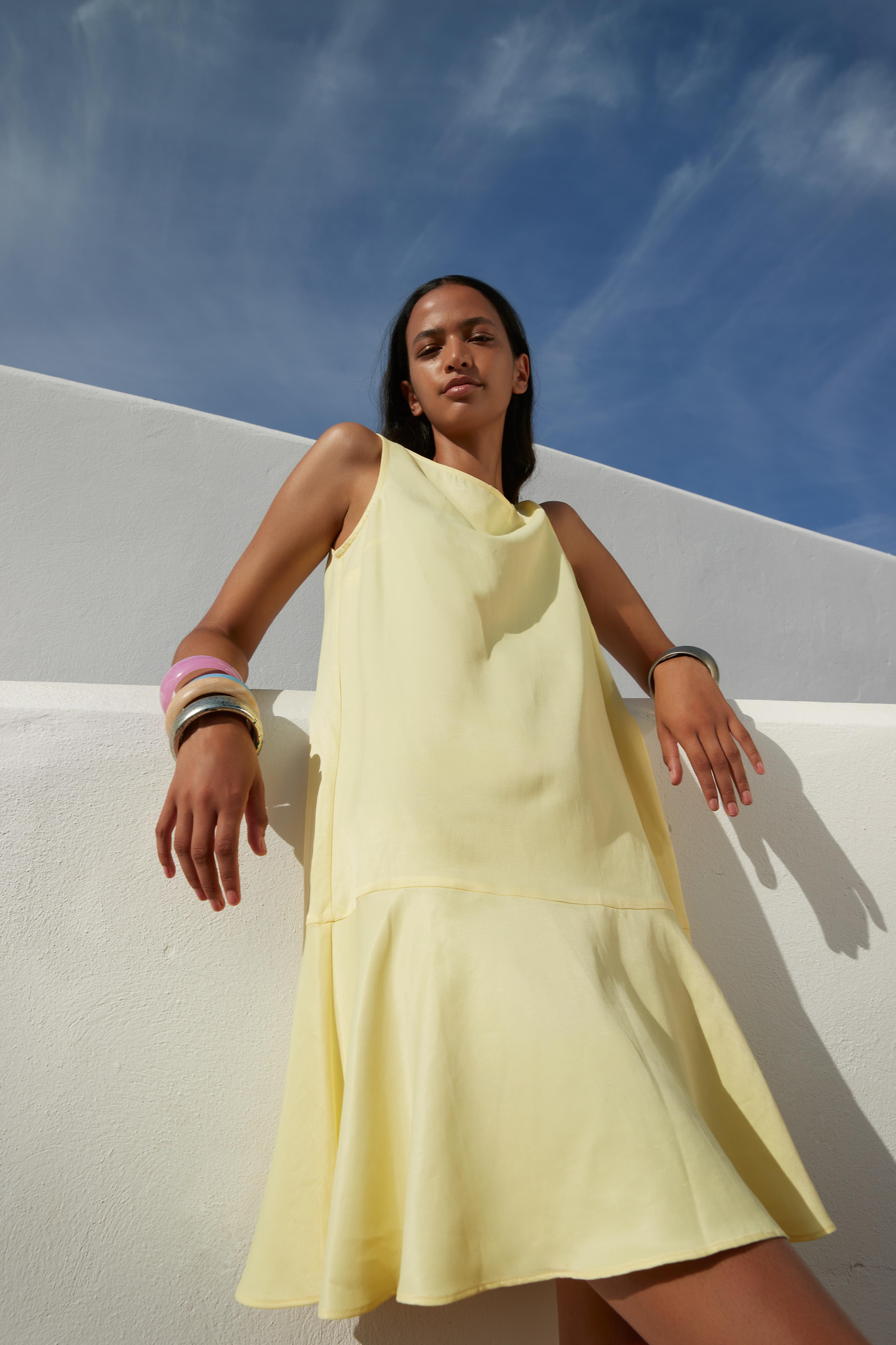 1211 | Laris  Kleed uni