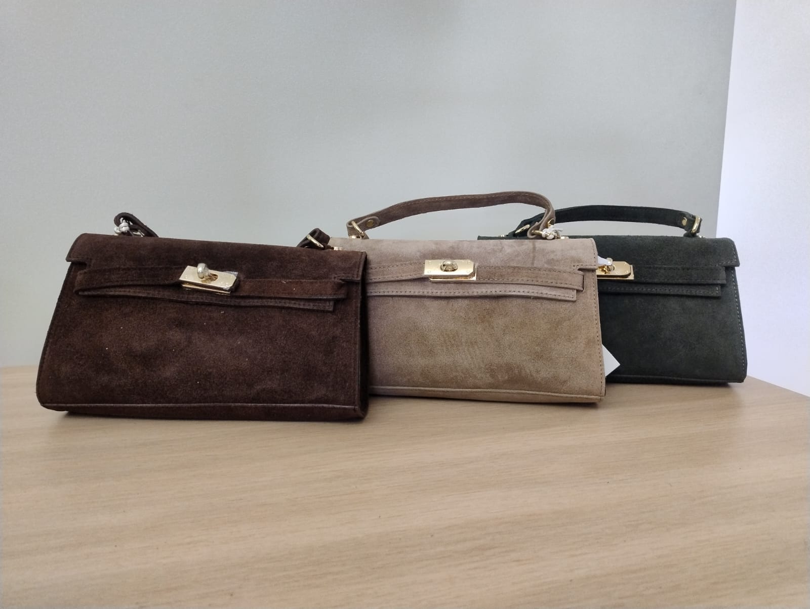 252-t-004 | HANDTAS SLOTJE