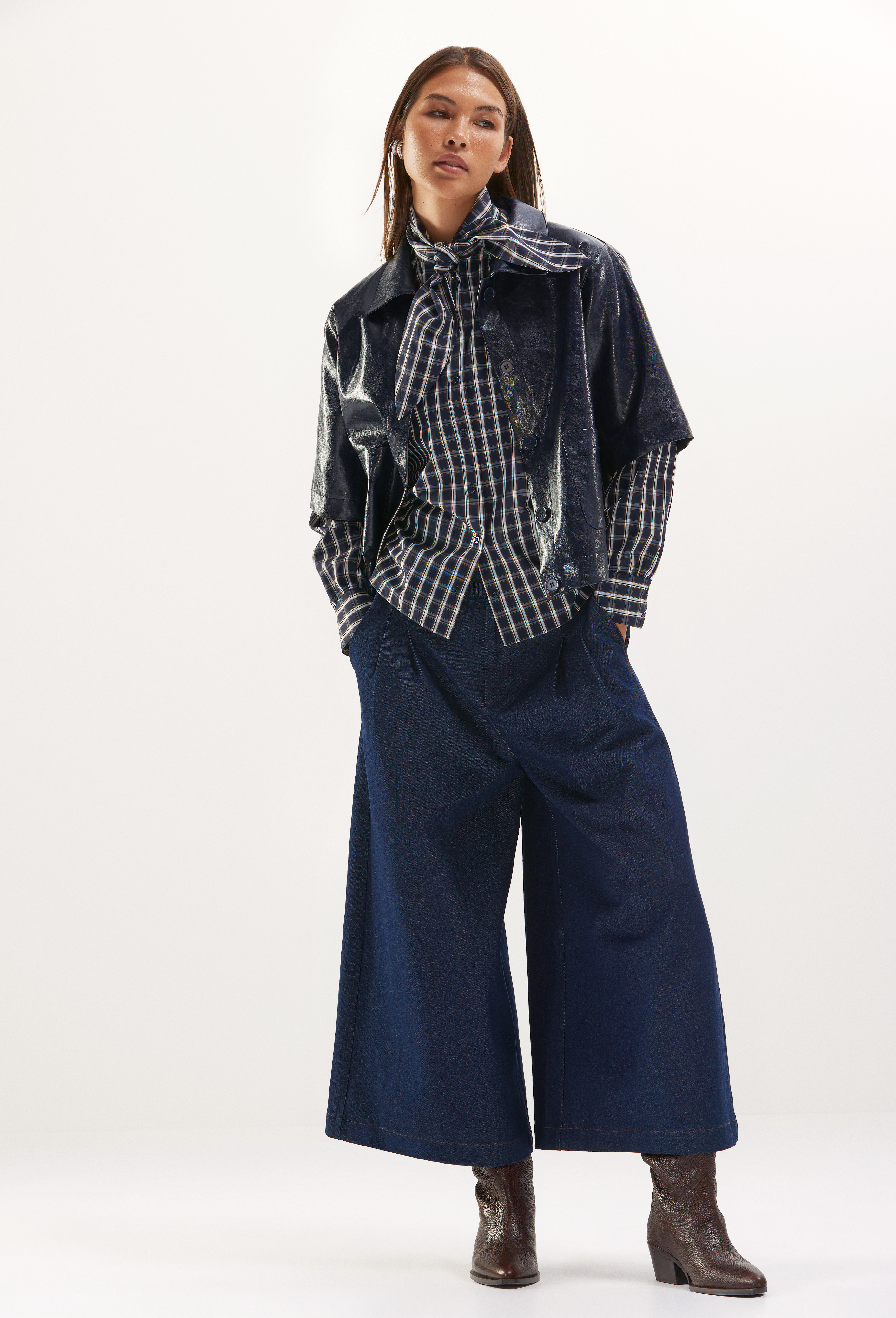 S2545VT/R | ALORA vest